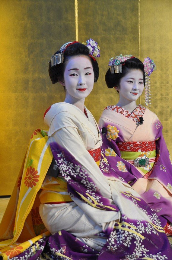 What is a Kimono? Some interesting facts about this Traditional