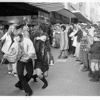 60s fashion trends - Hair the Musical, 1969