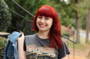 Get 80s clothes for sale cheap in The UK - Vintage T-shirt, Red Hair