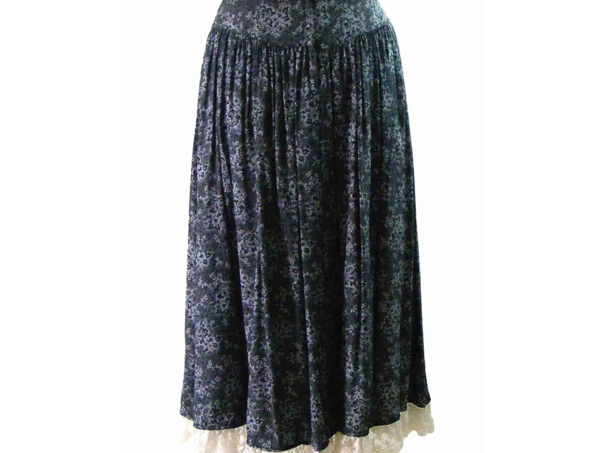 Lace hotsell skirt 90s