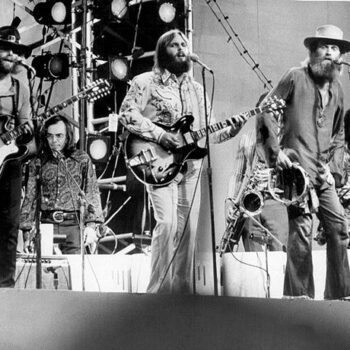 The Beach_Boys wearing their 70s retro shirts while performing Good Vibrations in Central Park 1971