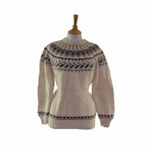 Womans Pure White Wool Scandinavian Jumper