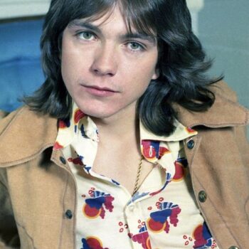 David Cassidy wore big collared shirts 70s