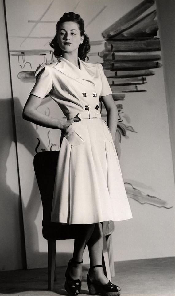 570px 1940s Fashion Photo 