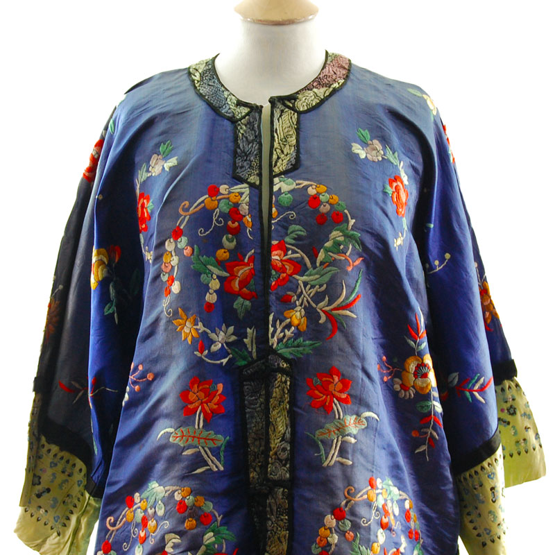 Blue Silk Mandarin Robe - One Size - Blue 17 Vintage Clothing