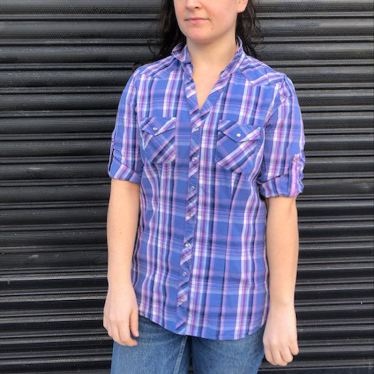 90s V-neckline Plaid Shirt