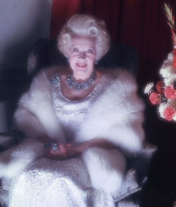 Dame Barbara Cartland, 1987, always glamorous. Photo by Allan Warren