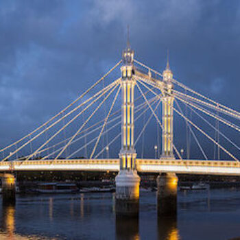 Clothes Recycling South London - Albert Bridge. Image via Wikimedia Images, copyright free.